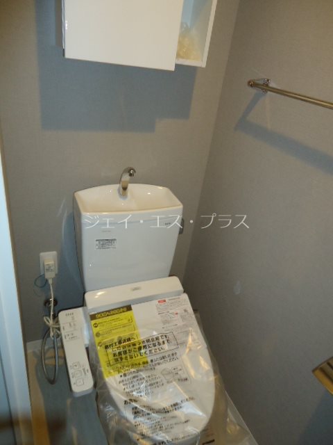ザ・コートハウス梅島 トイレ