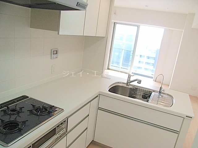 ライオンズ四谷タワーゲート キッチン