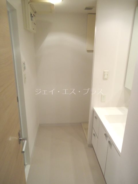 ライオンズ四谷タワーゲート 洗面所