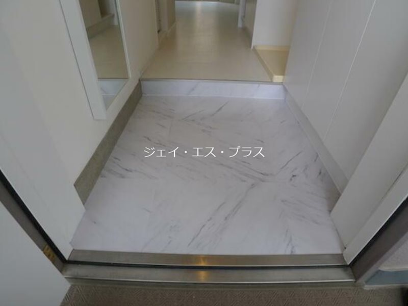 アクトピア三郷 玄関